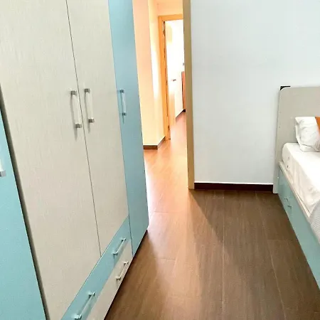 Apartbeach Europeos Junto Playa Climatizado Con Gran Terraza Y Muy Luminoso La Pineda