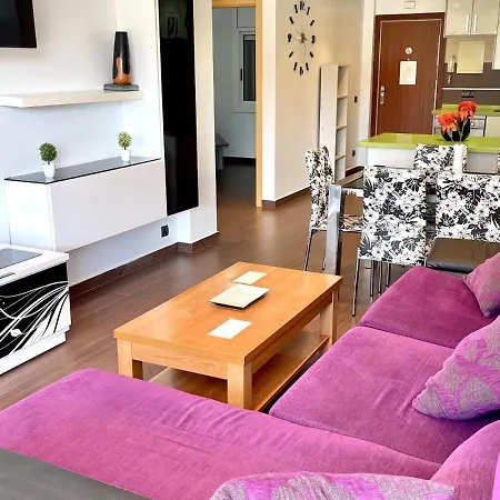 Apartbeach Europeos Junto Playa Climatizado Con Gran Terraza Y Muy Luminoso La Pineda